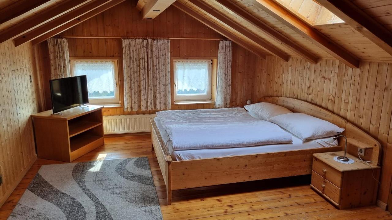 Отель Reiterhof Edelweiss Сан-Дженезио-Атезино Экстерьер фото